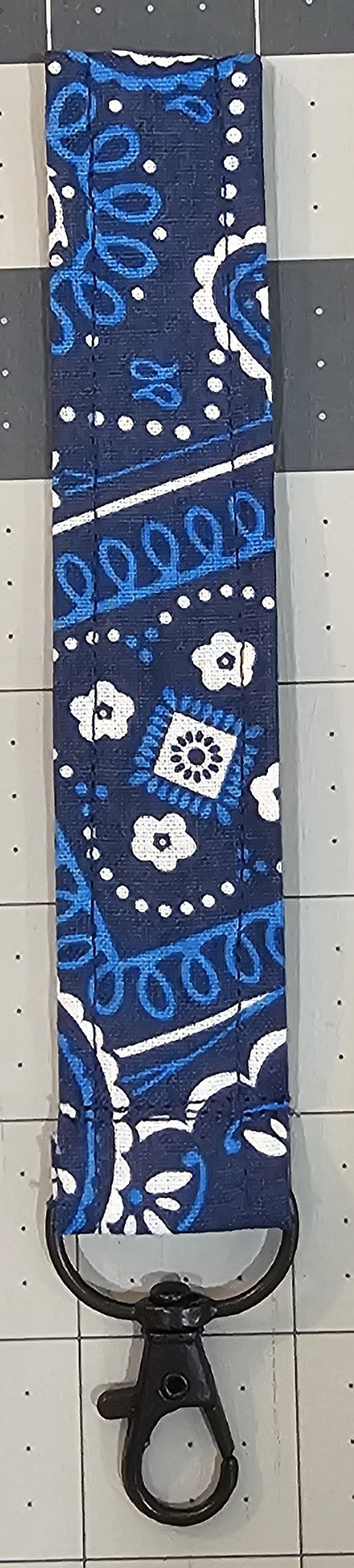BANDANA WRISTLET