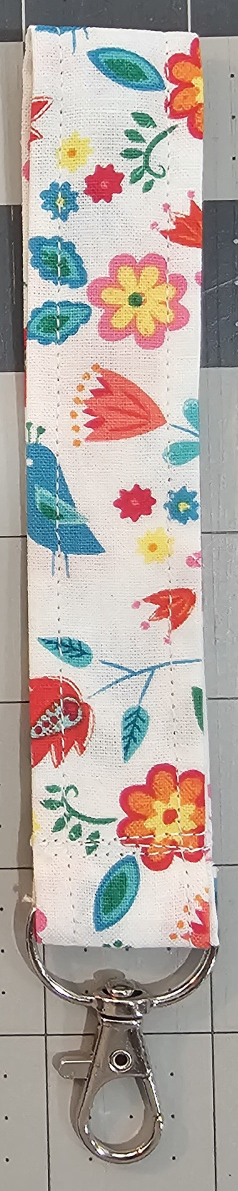 FLORAL WRISTLET